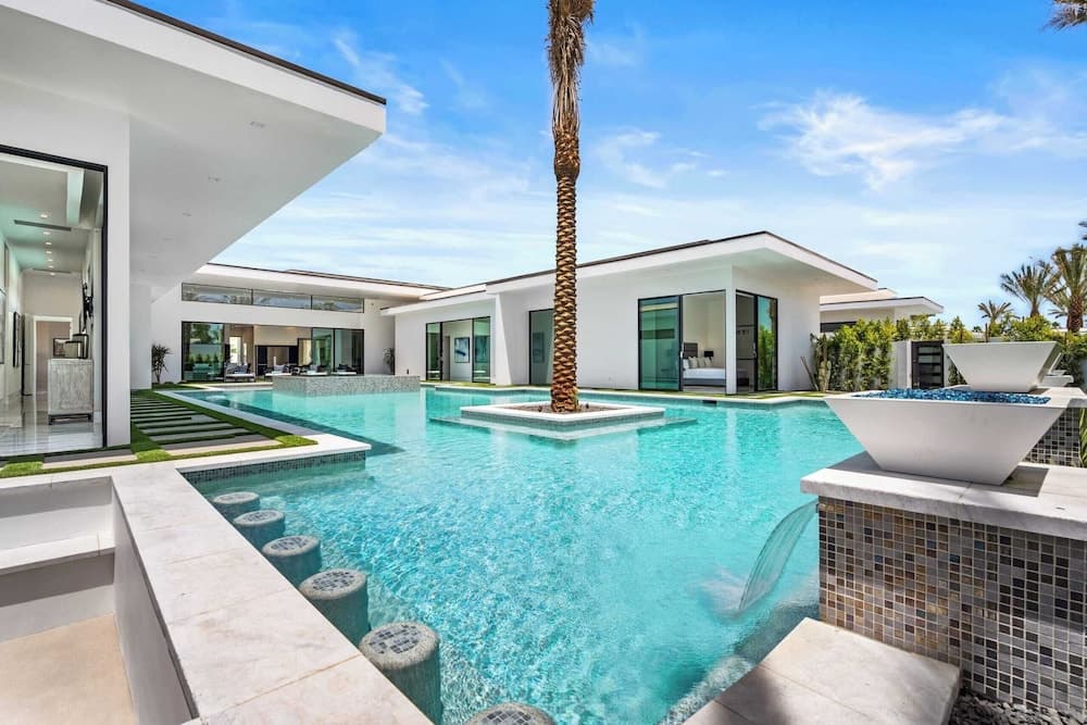 Bravo Villa #9 - Image 2