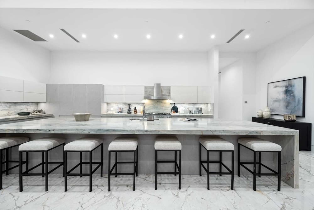 Bravo Villa #4 - Image 26