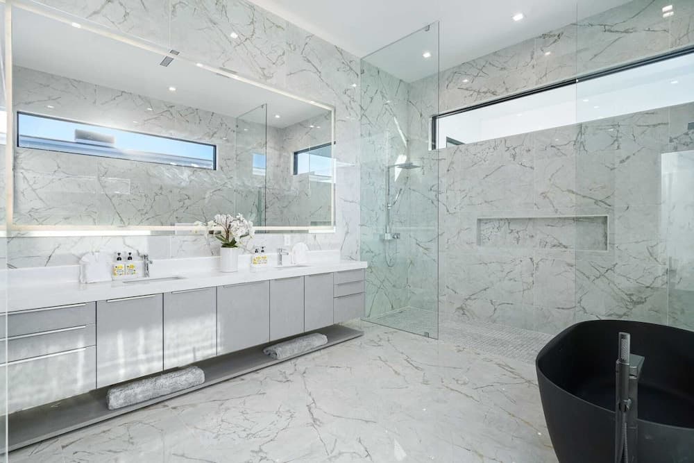 Bravo Villa #4 - Image 44