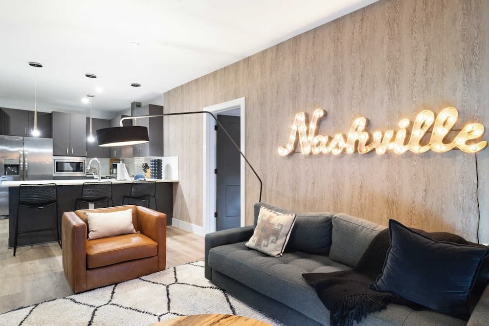 Midtown Moderns - Image 44