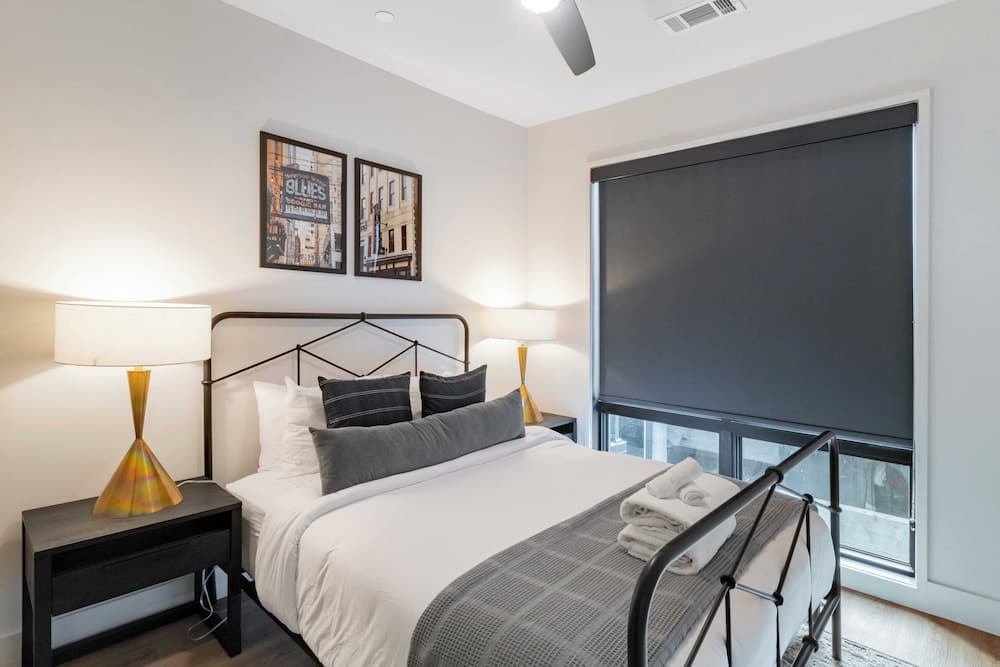 Midtown Moderns - Image 53