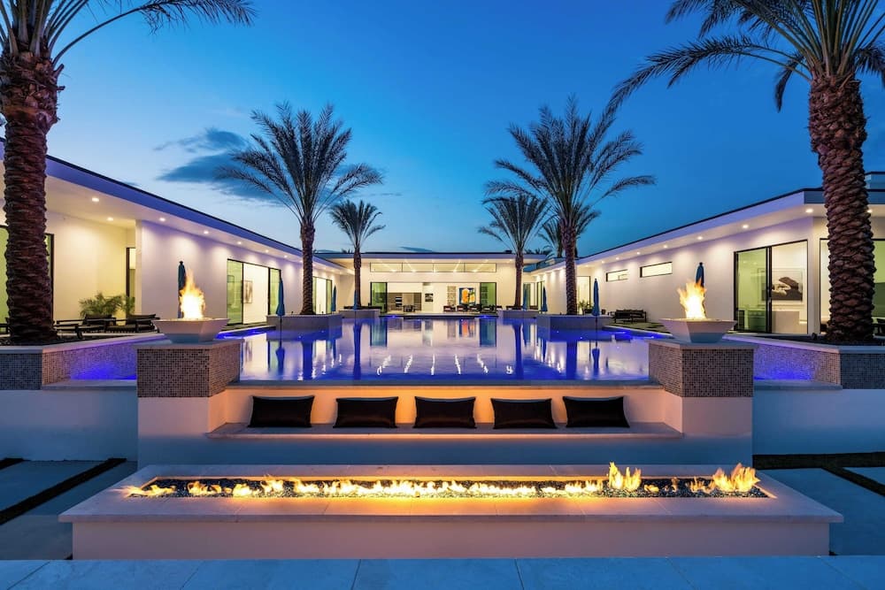 Bravo Villa #12 - Image 4