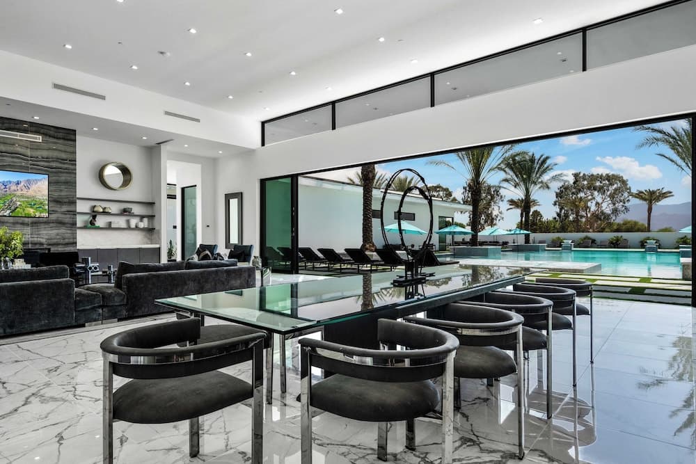 Bravo Villa #12 - Image 9