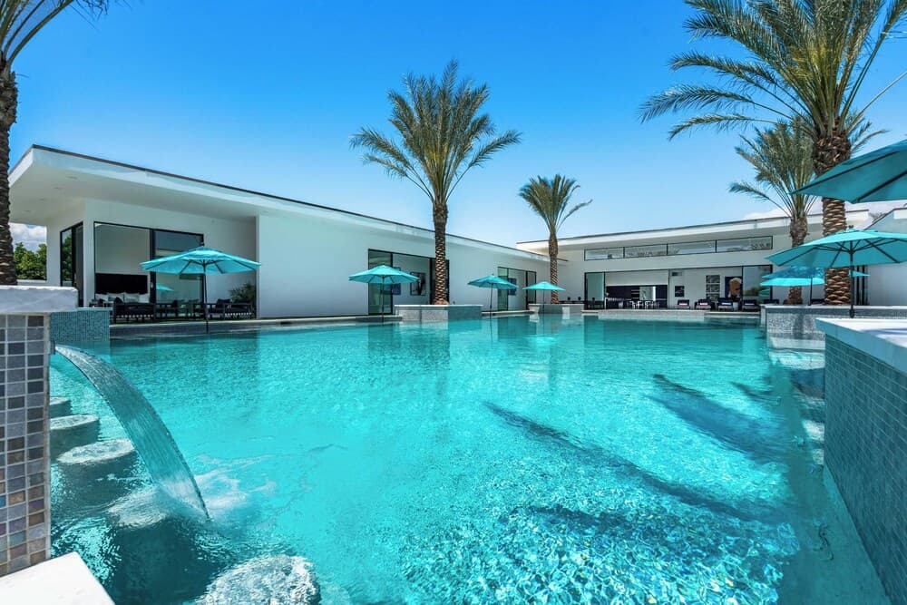 Bravo Villa #12 - Image 43