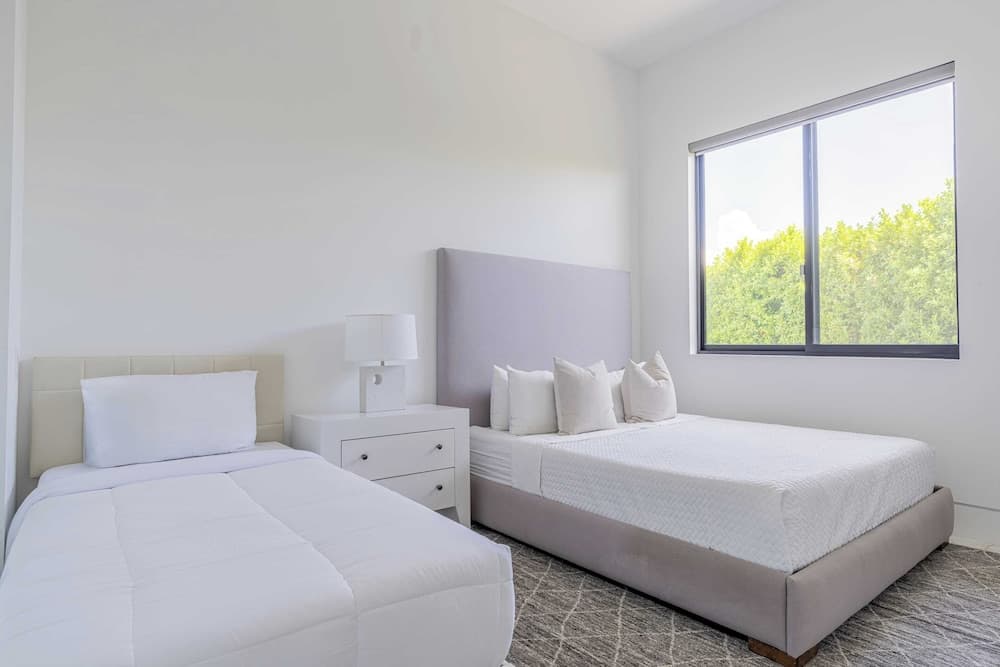 Bravo Villa #12 - Image 67