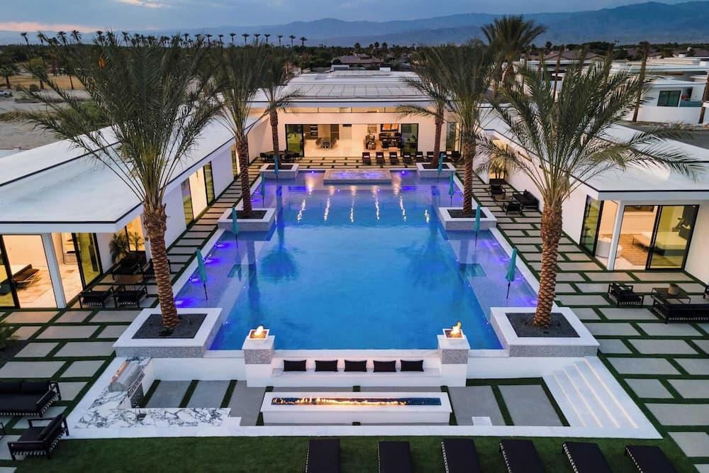 Bravo Villa #12 - Image 18