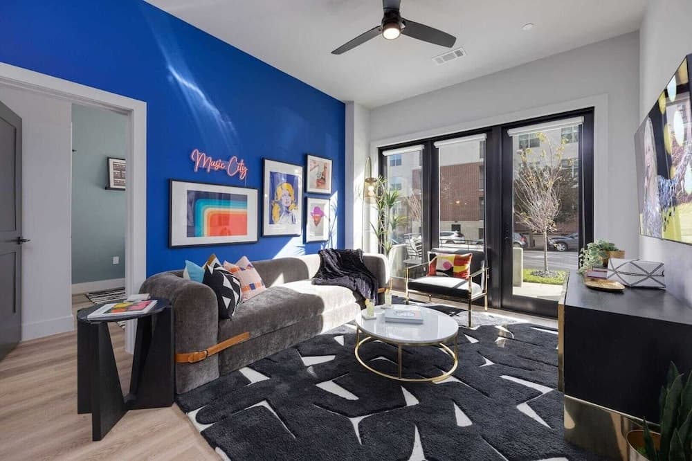 Modern Midtown Apartments - Image 3