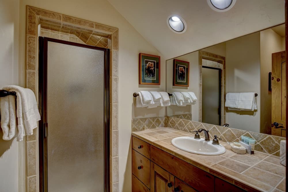 Snowberry - Image 36