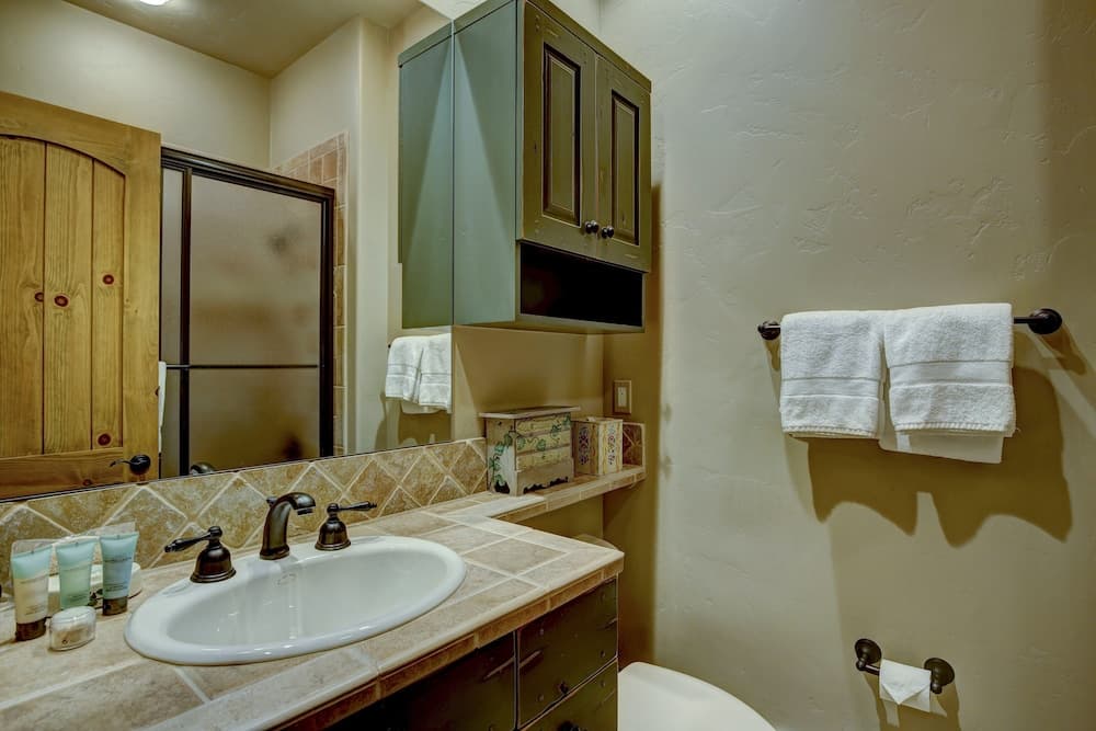 Snowberry - Image 38