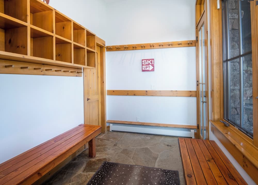 Snowberry - Image 43