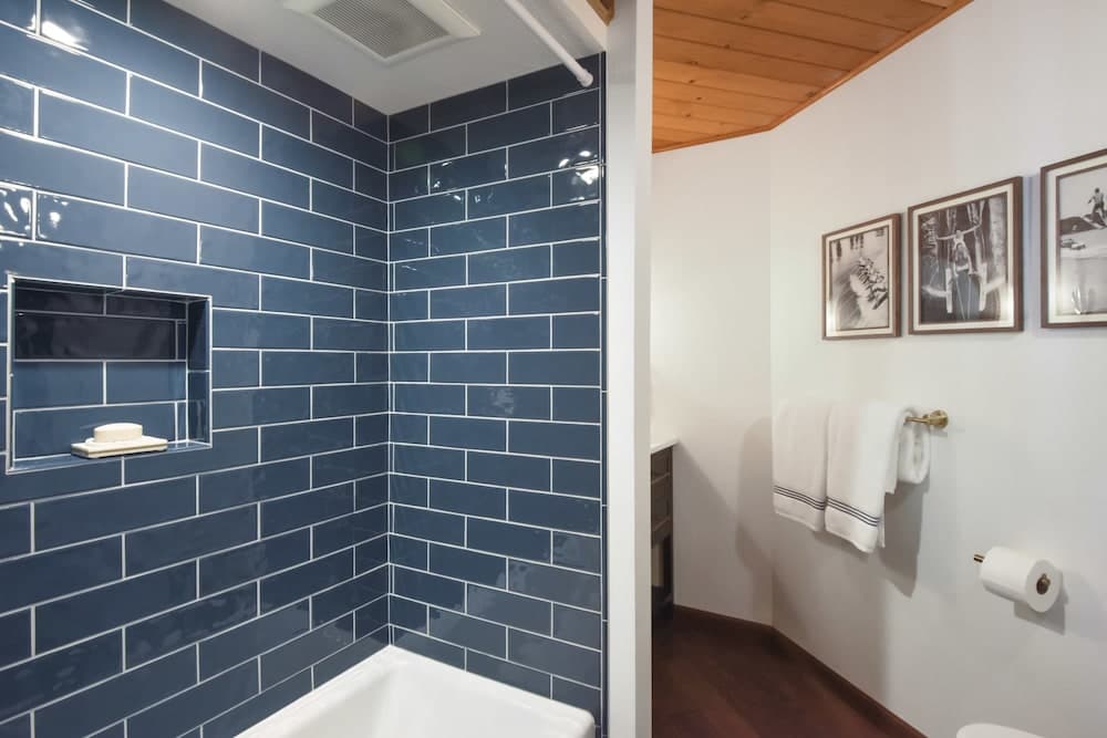 Snowshoe Cabin - Image 14