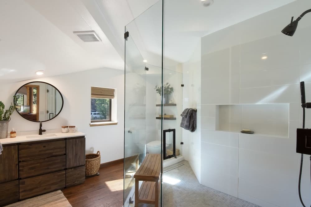 Snowshoe Cabin - Image 15