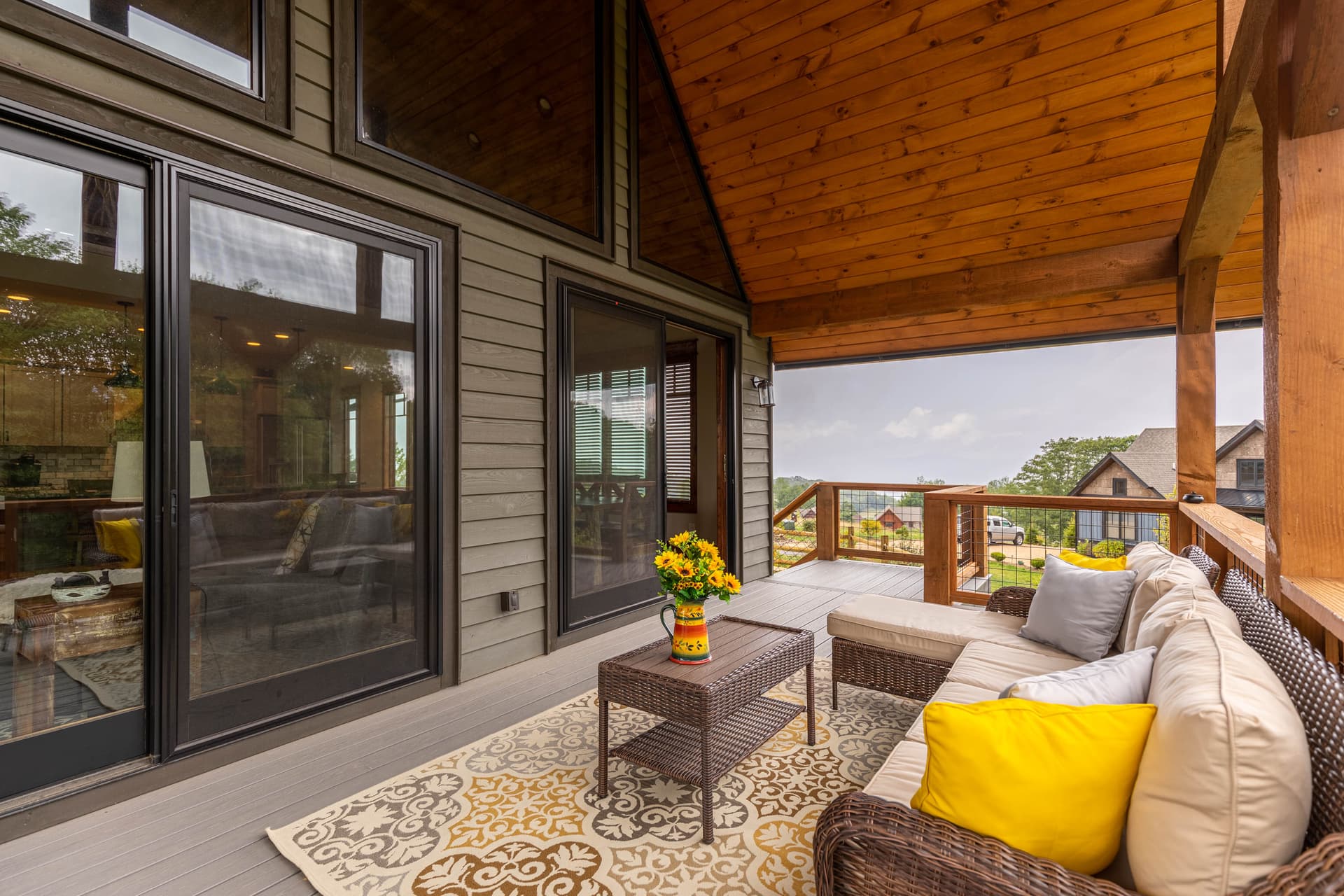 Soaring Hawk Home - Image 6