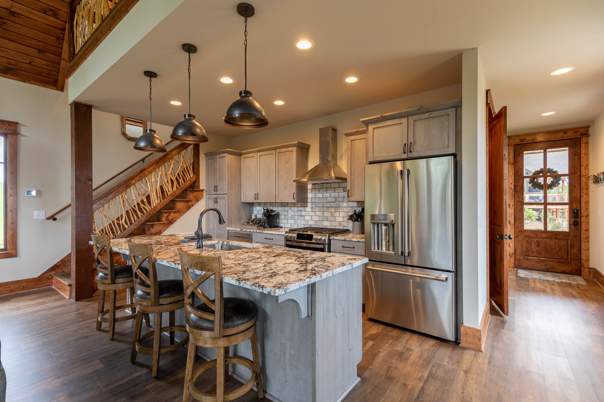 Soaring Hawk Home - Image 3