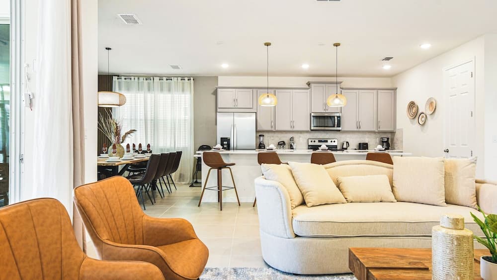 Jurassic Sun Villa - Image 2