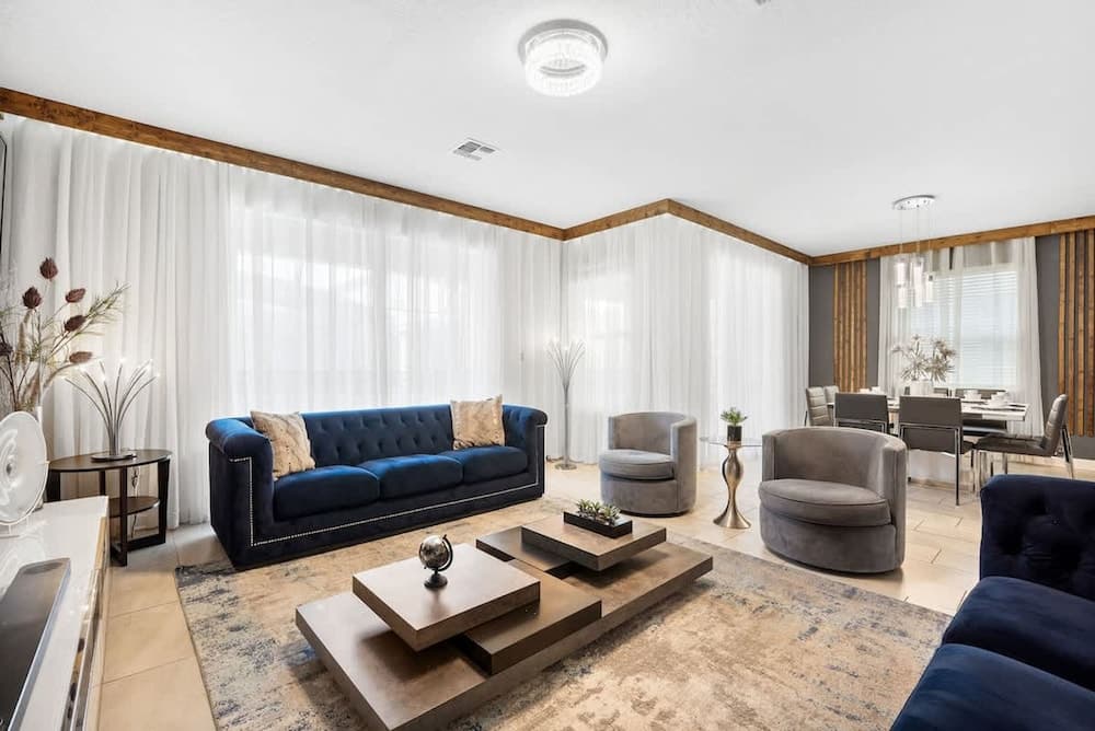 Sophisticated Dreambound Oasis - Image 4