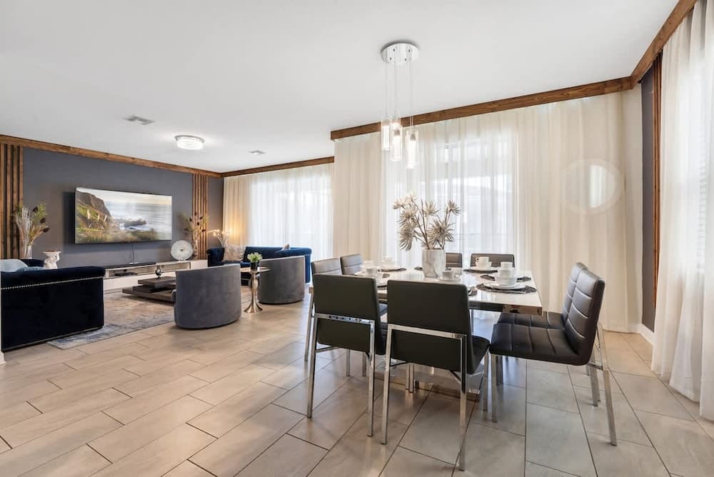 Sophisticated Dreambound Oasis - Image 5