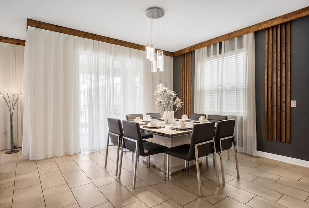 Sophisticated Dreambound Oasis - Image 6