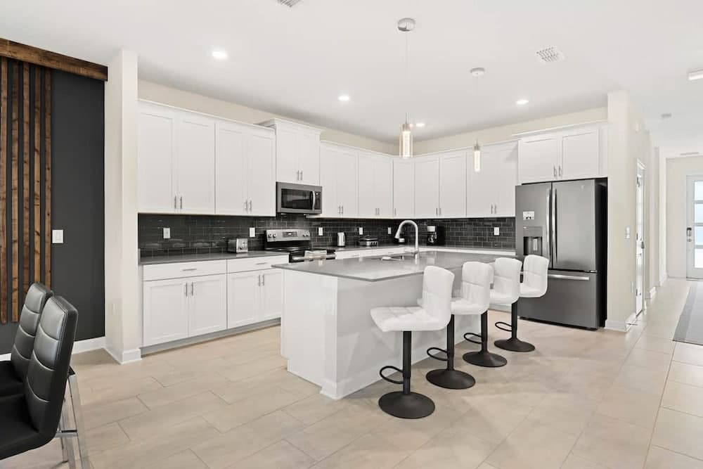 Sophisticated Dreambound Oasis - Image 5