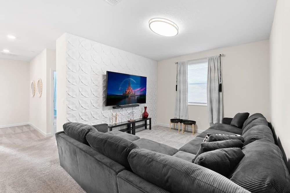 Sophisticated Dreambound Oasis - Image 20