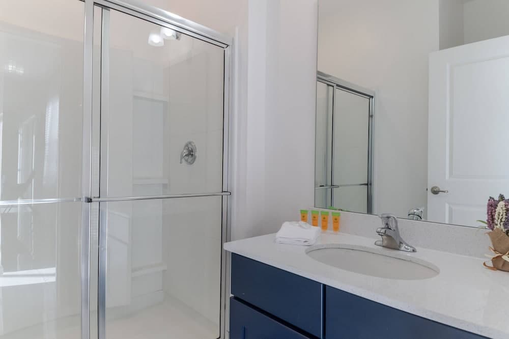 Sophisticated Shanti - Image 13