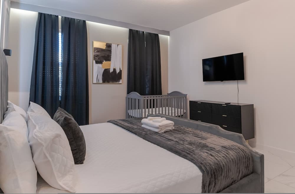 Sophisticated Shanti - Image 20