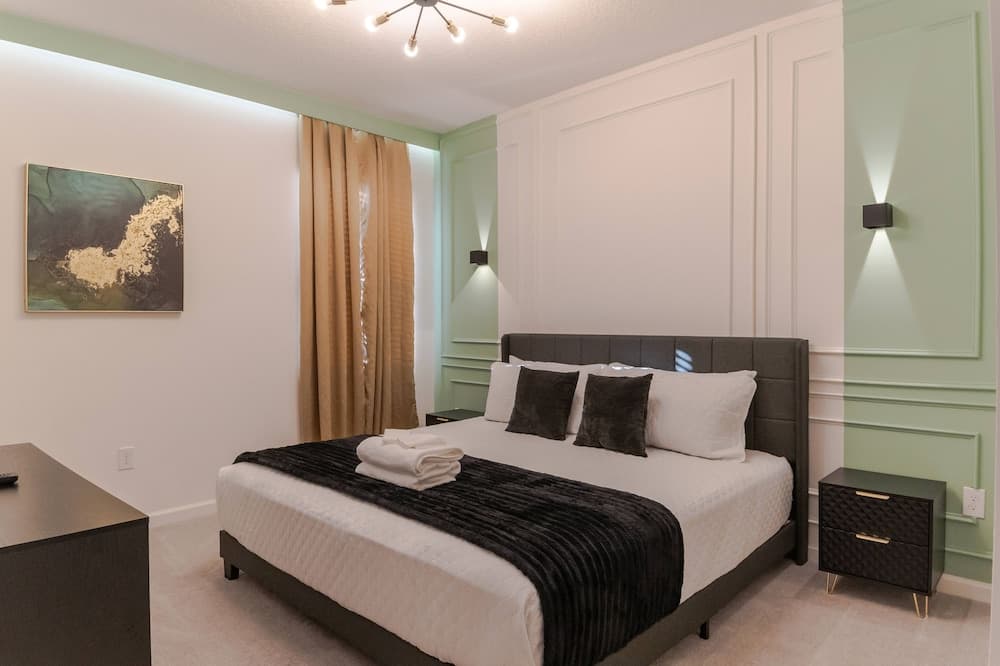 Sophisticated Shanti - Image 24