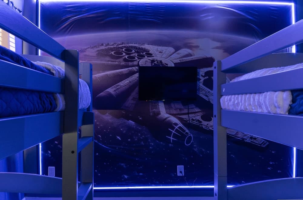 Sophisticated Shanti - Image 27