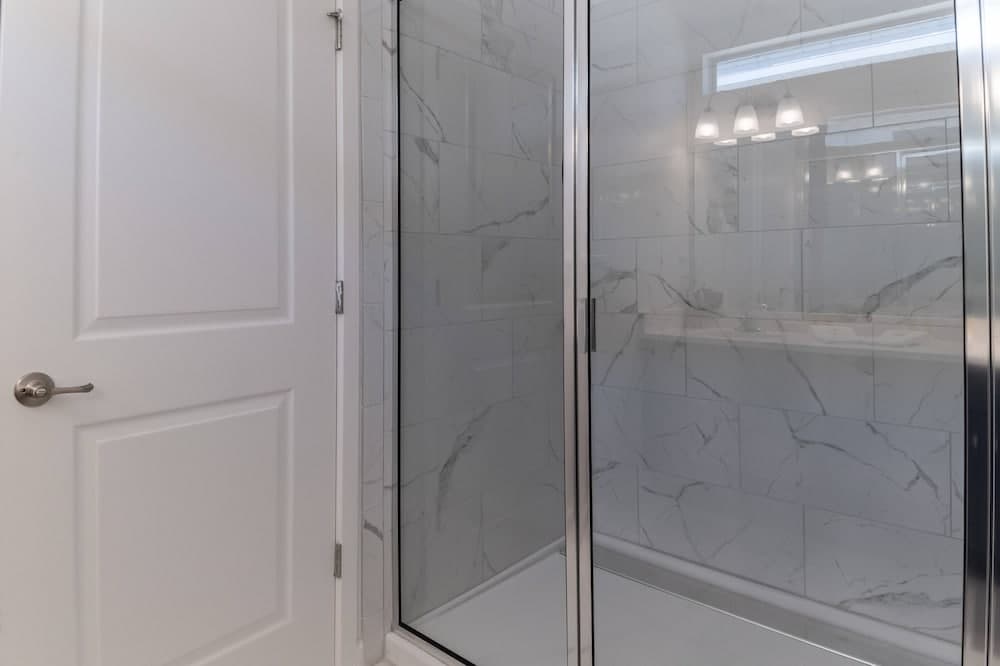 Sophisticated Shanti - Image 32