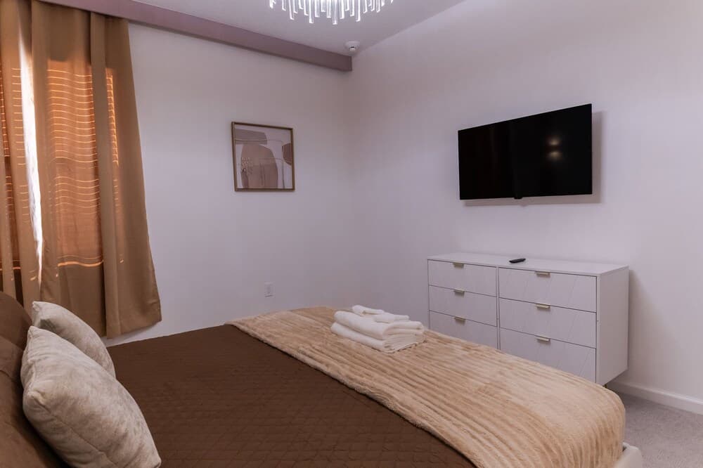 Sophisticated Shanti - Image 34