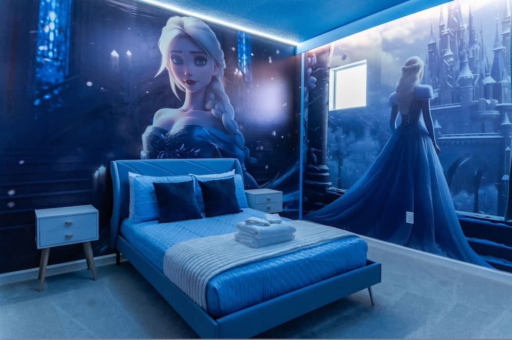 Sophisticated Shanti - Image 36