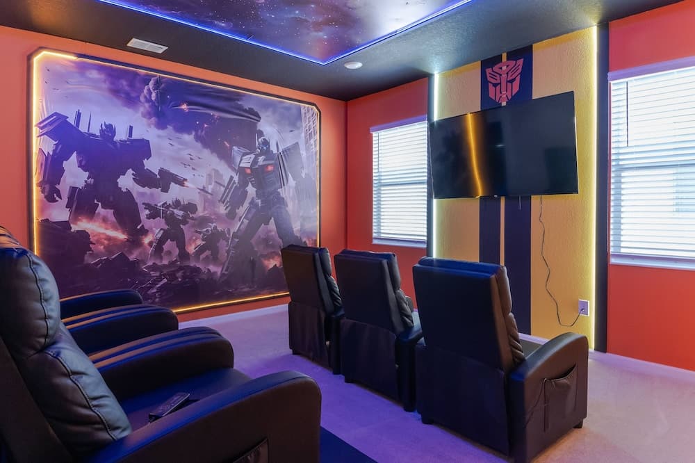 Sophisticated Shanti - Image 4