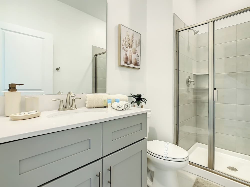 Sophisticated Living at Storey Lake - Image 17