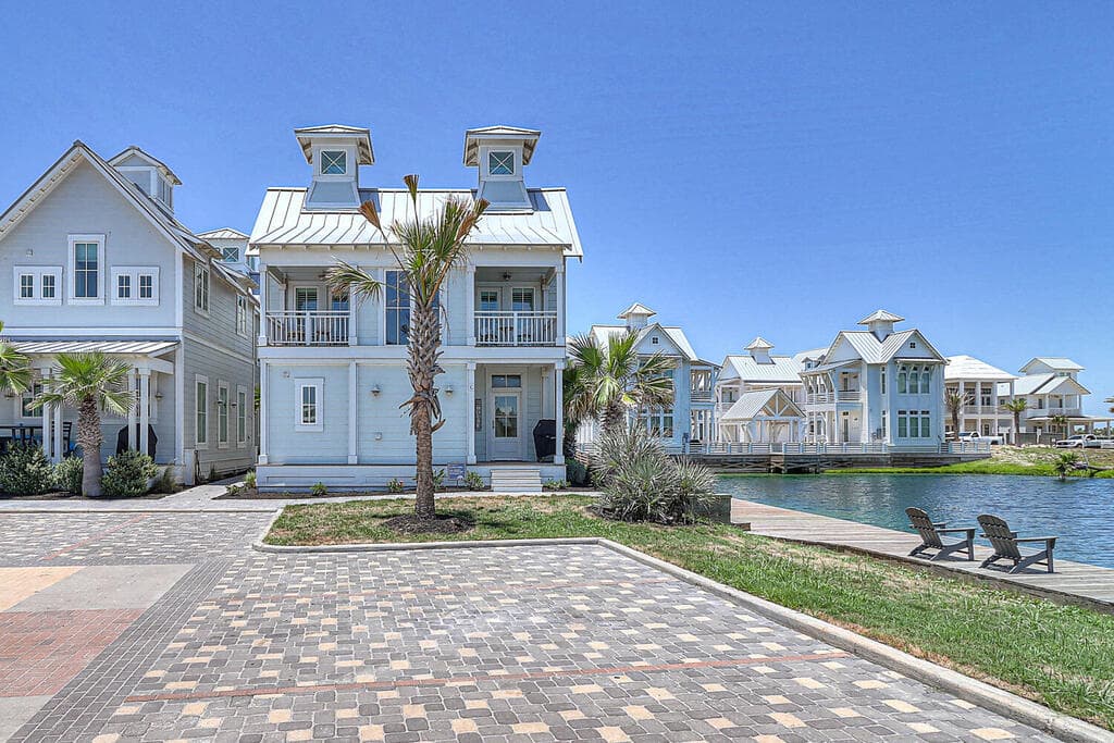 Southern Anchor - Image 30