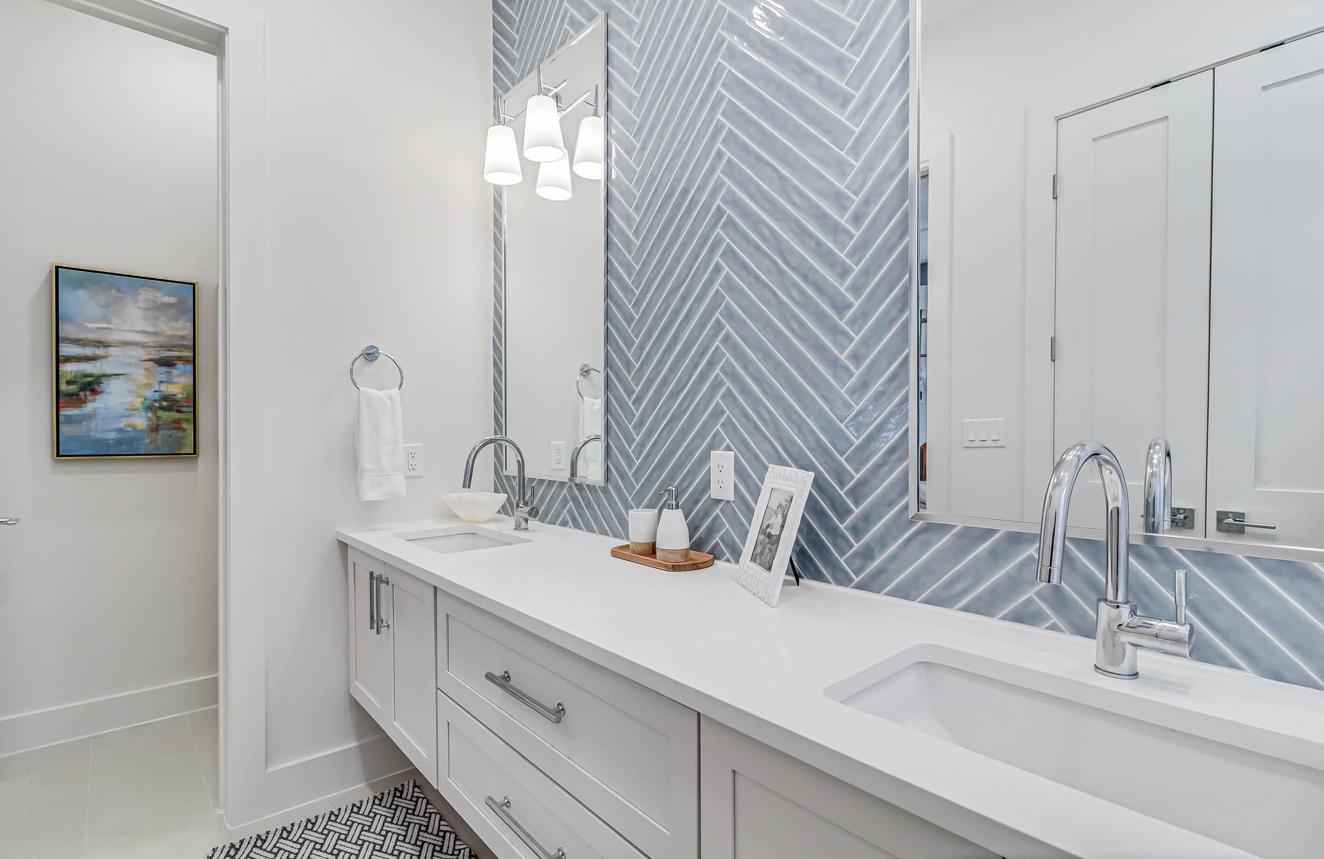 Southern Belle - Image 34