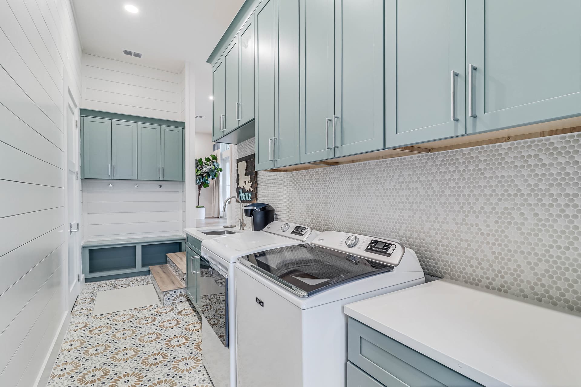 Southern Belle - Image 40