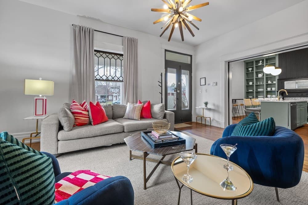 Southern Elegance - Image 4