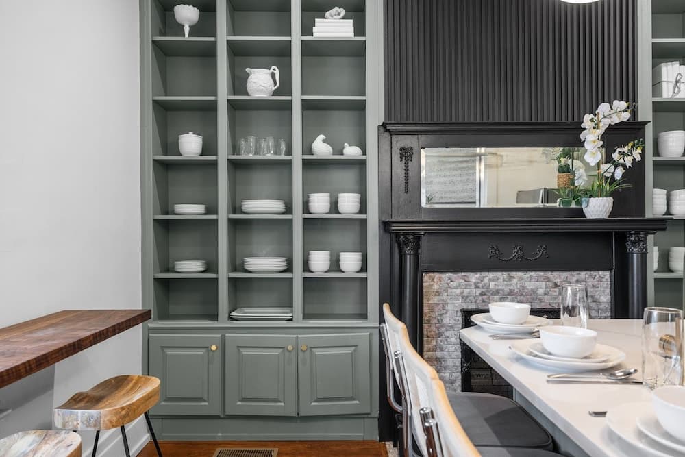 Southern Elegance - Image 8