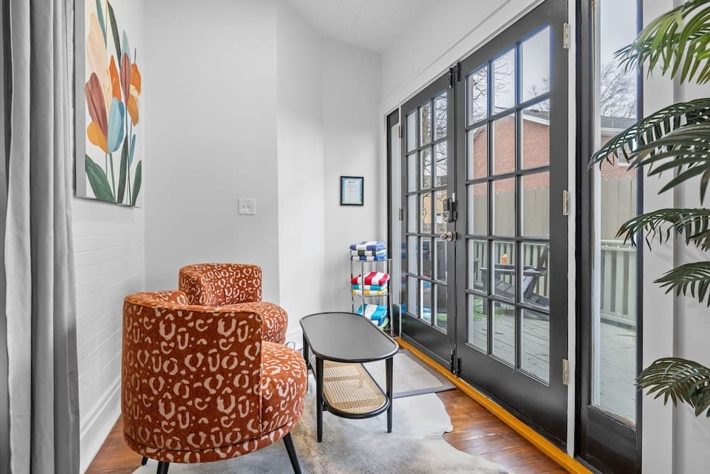 Southern Elegance - Image 32