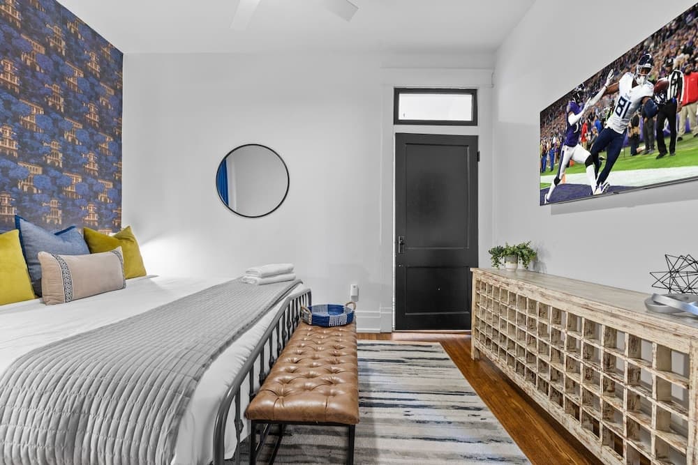 Southern Elegance - Image 20