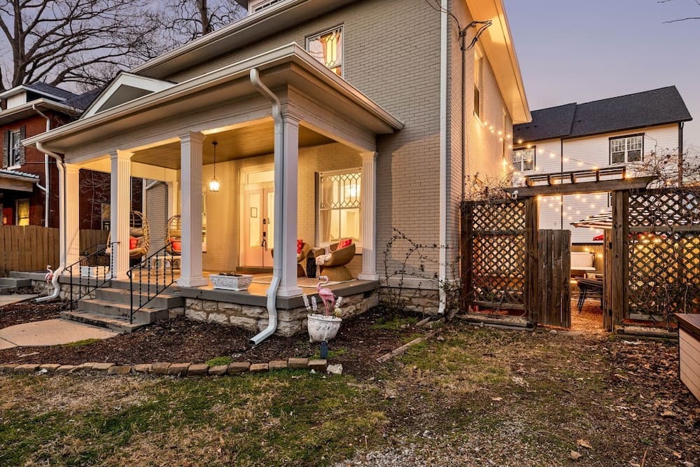 Southern Elegance - Image 35