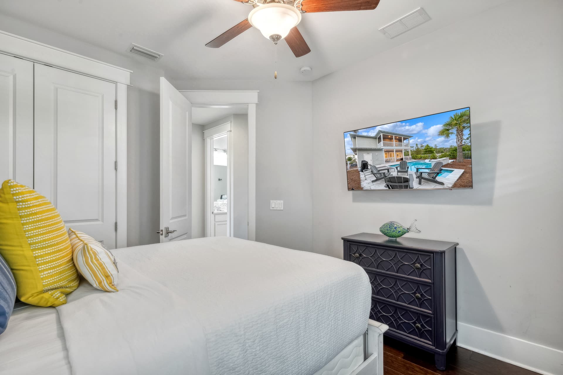 Southern Grace - Image 26