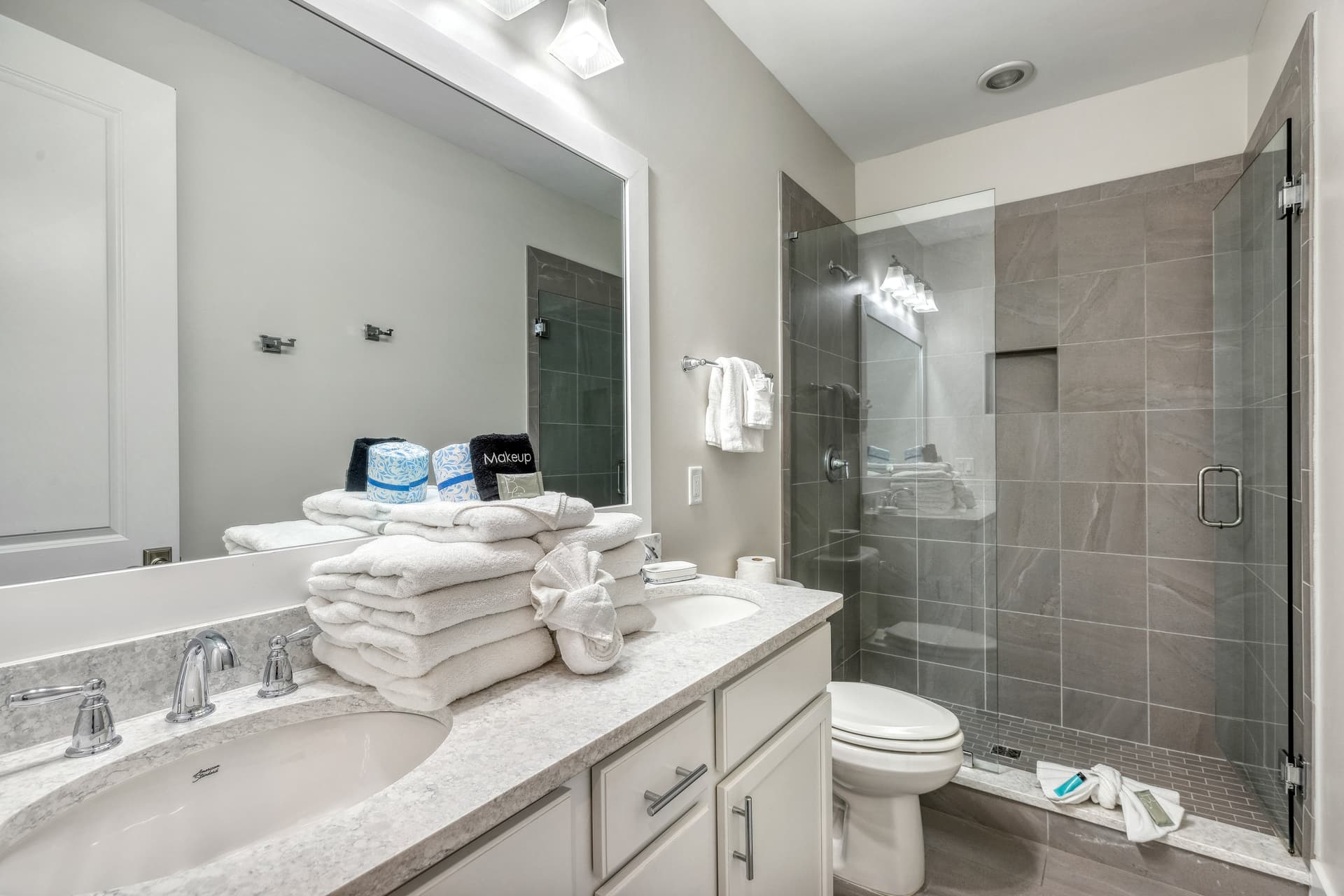 Southern Grace - Image 30