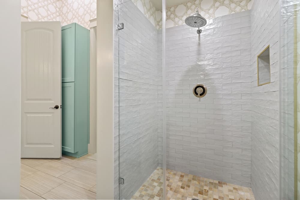 Southern Seaside #9103 - Image 13