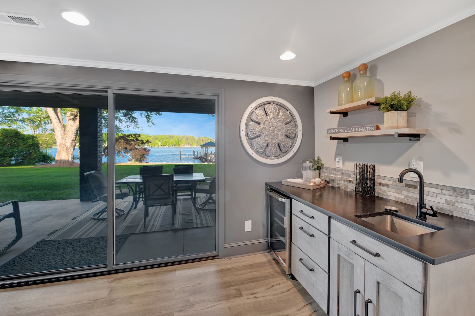 Southern Sunrise - Image 23