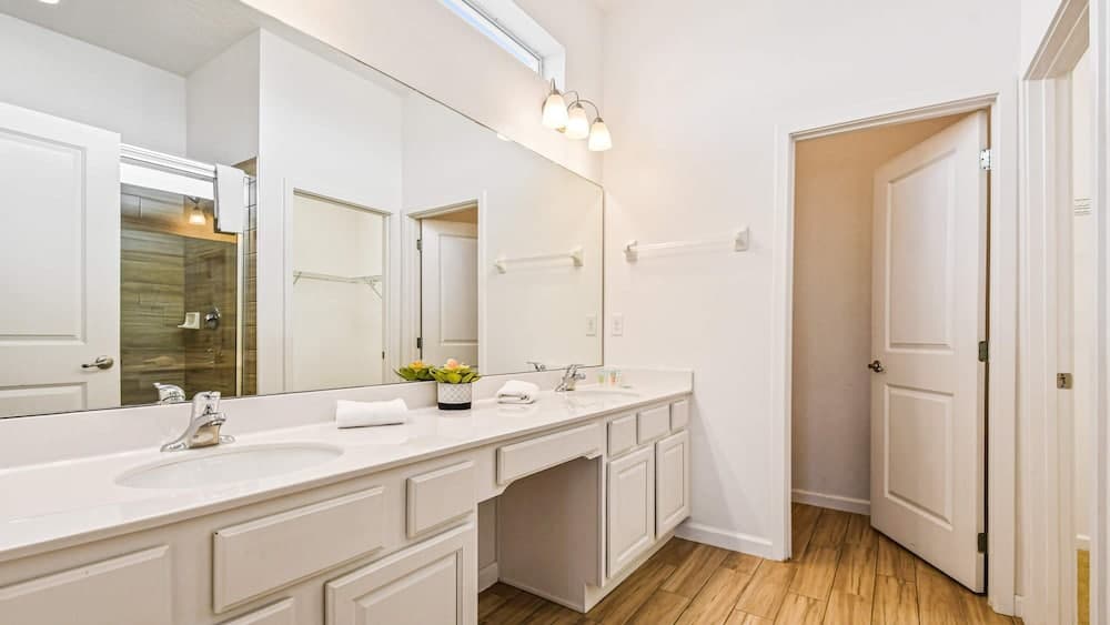 Marcello Boulevard Villa - Image 44