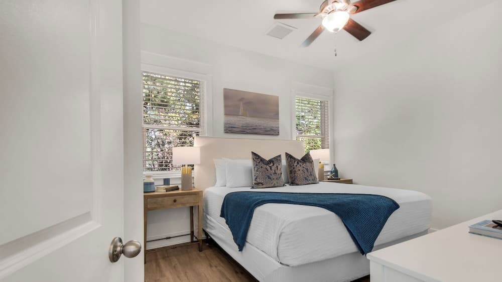 Serene Stay - Image 19