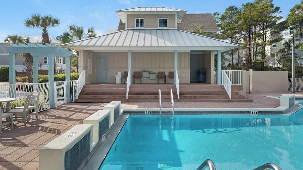 Serene Stay - Image 47