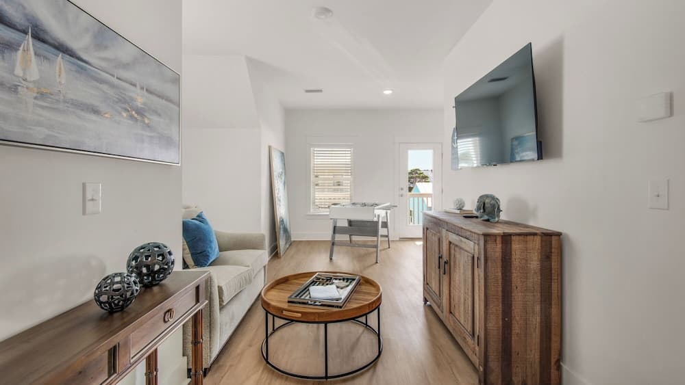 Serene Stay - Image 33