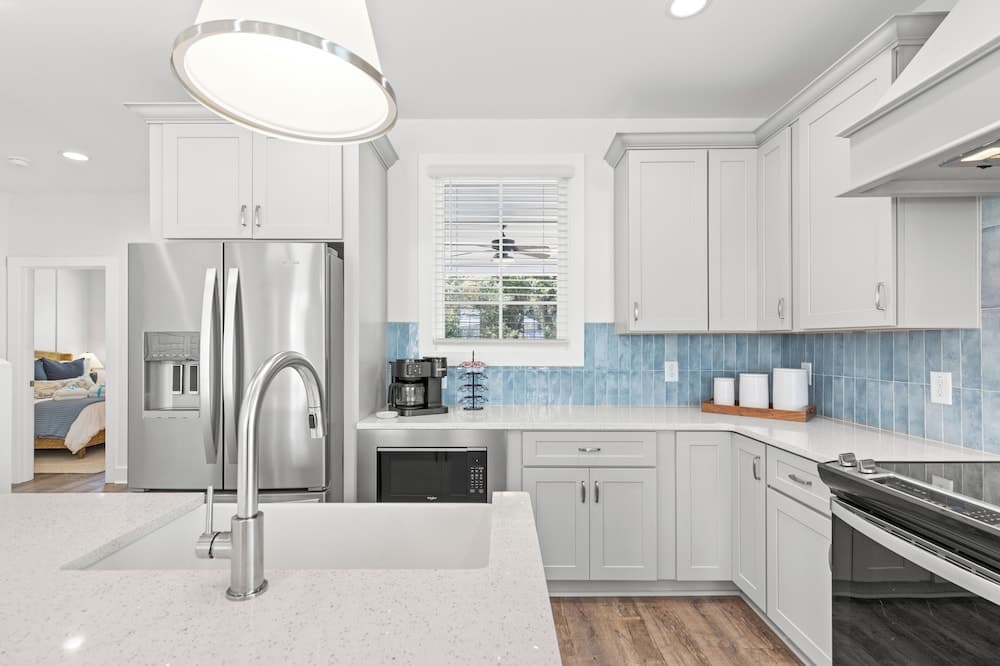 Relax & Reconnect at Coastal Breeze - Image 11